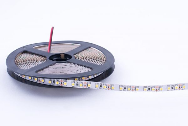 Светодиодная лента LEDcraft SMD 3528 9 Светодиодная лента LEDcraft SMD 3528 9.6 Ватт на метр 120 диодов на метр IP 68 Желтый