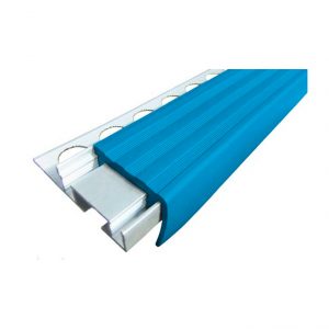 Профиль противоскользящий закладной алюминиевый «SafeStep» синий 24 м