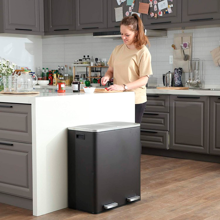 Урна SONGMICS LTB60BK из нержавеющей стали 60 л